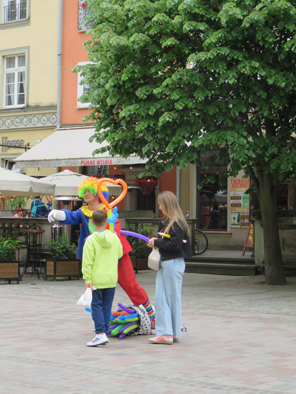 Gdansk through the lens: A global perspective-4