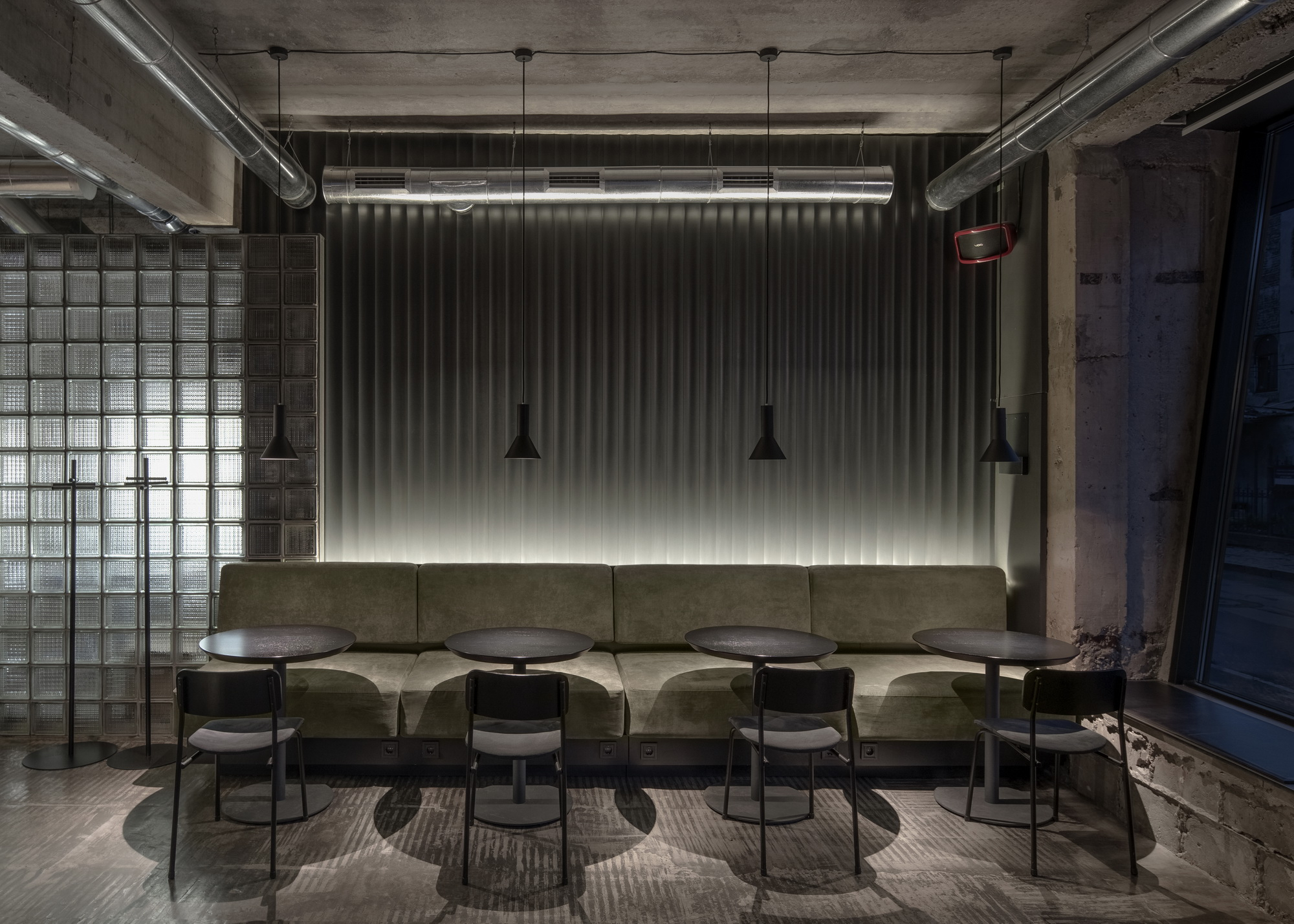 balbek bureau 设计 | 主角酒吧（Bar Protagonist）-3