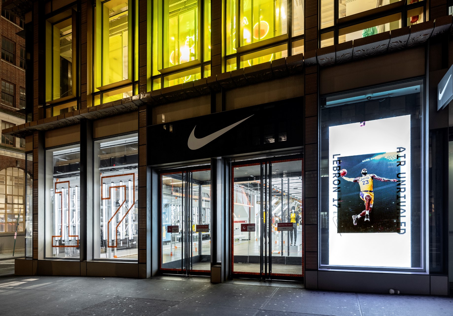 耐克勒布朗 17 纽约苏荷区丨美国纽约丨Nike 零售体验设计团队-6