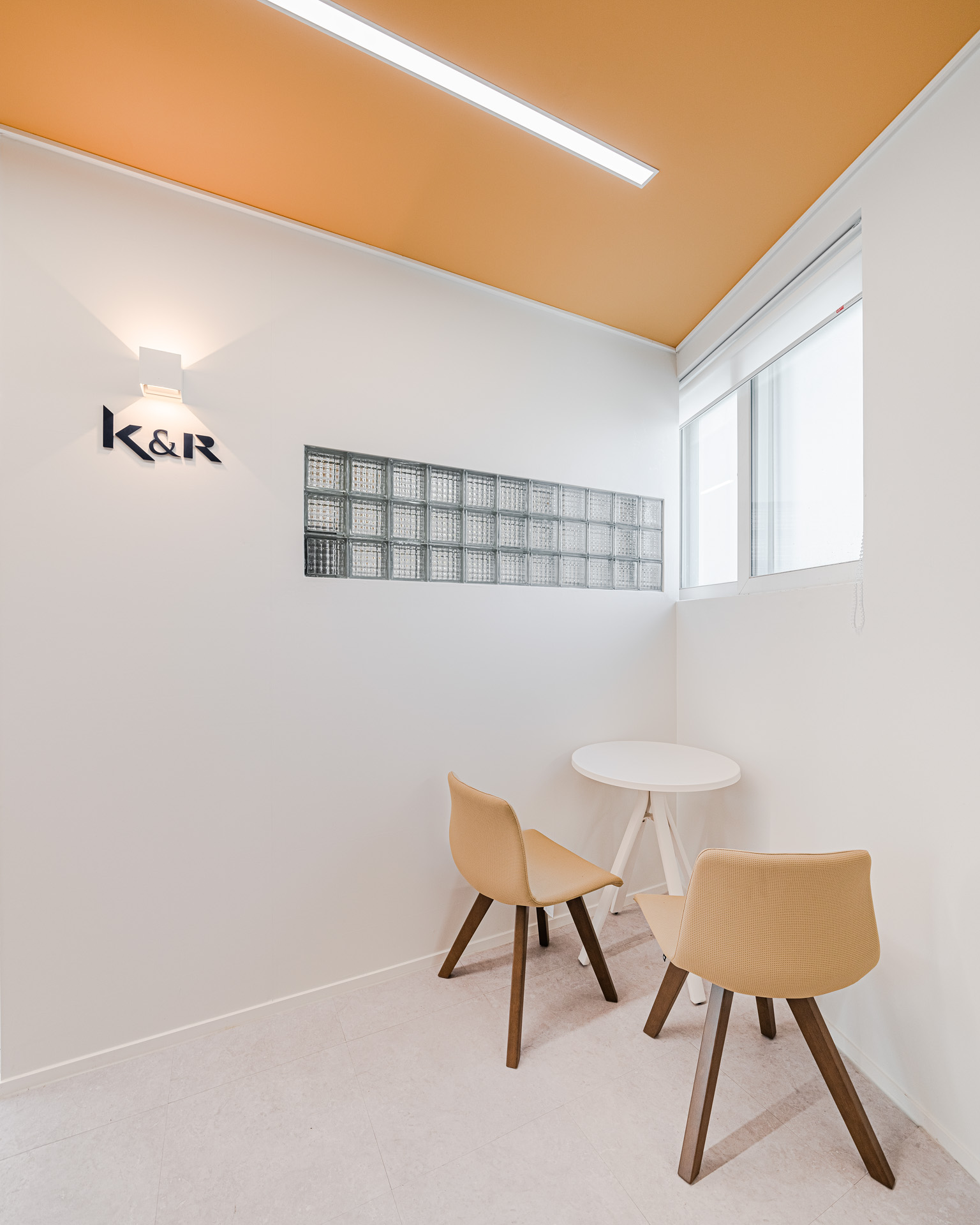 韩国 27 平米办公室，极简设计展现无限可能-21