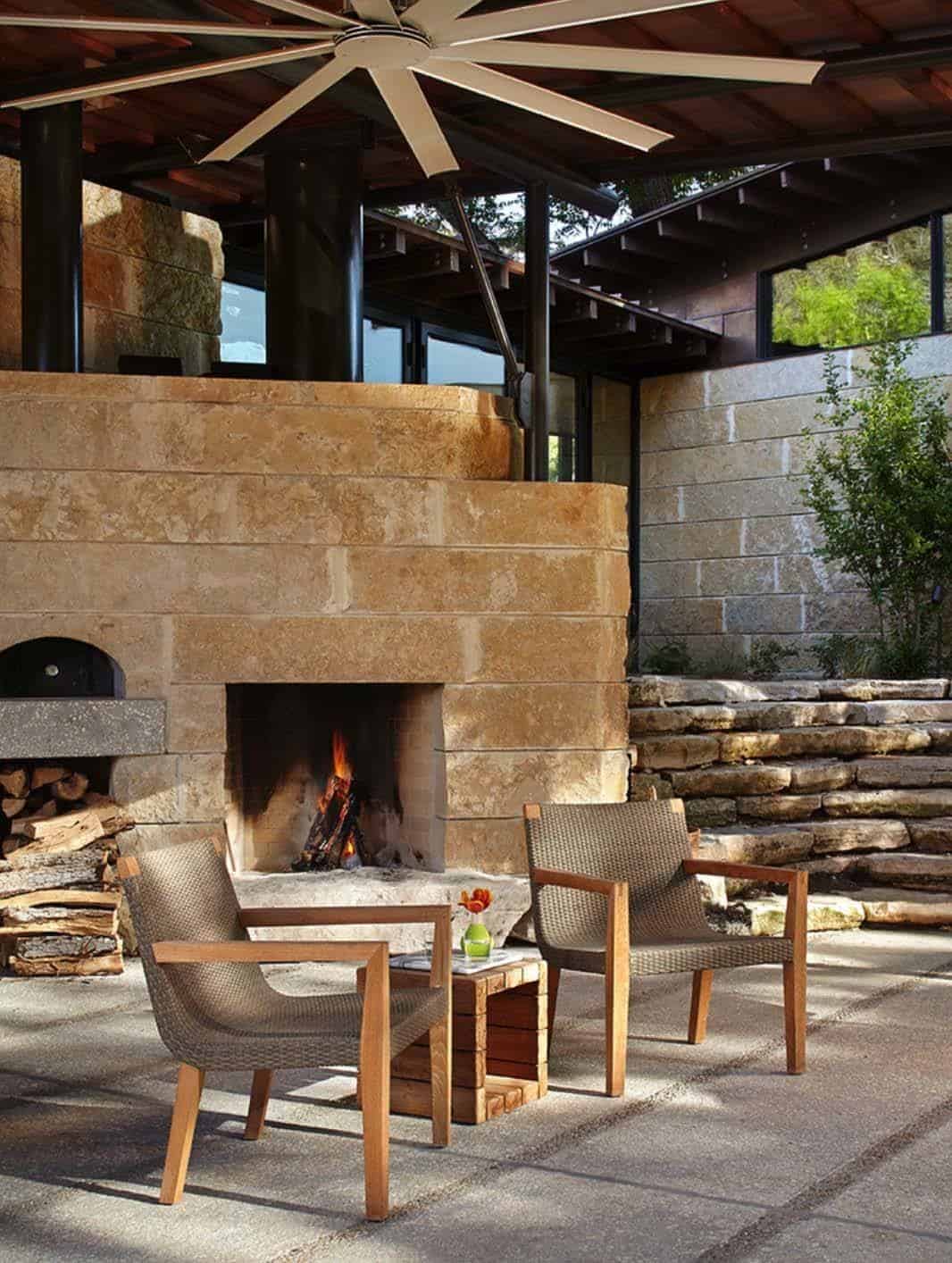 Texas Hill Country ranch home offers a water's edge retreat - One Kindesign-12