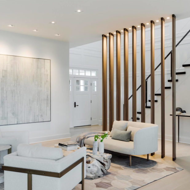 水磨坊住宅；水磨坊房屋

注：House常见可译为住宅房屋 ，可根据该词组上下文指代来选择，如果描述的是居住功能的建筑，住宅更为合适；如果仅强调一个建筑，房屋也是确切表达如果仅从原文出发最直白的翻译可以是水磨坊房屋 -9