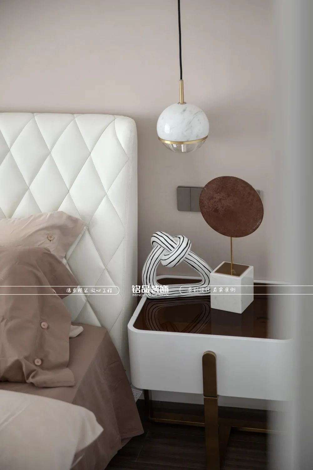 77平美式轻奢公寓设计丨铭品装饰-40