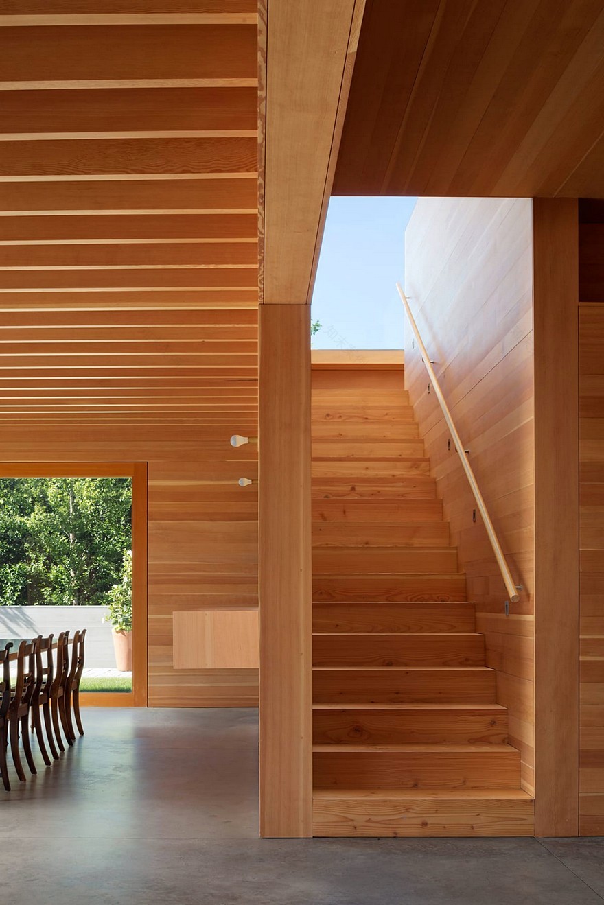 Modern Waterfront House Designed for a Family of Three Generations-20