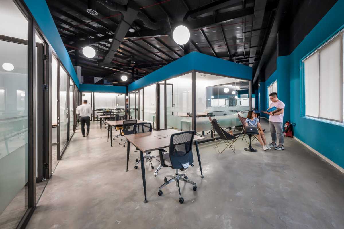 越南胡志明市设计师中心共享办公空间-17