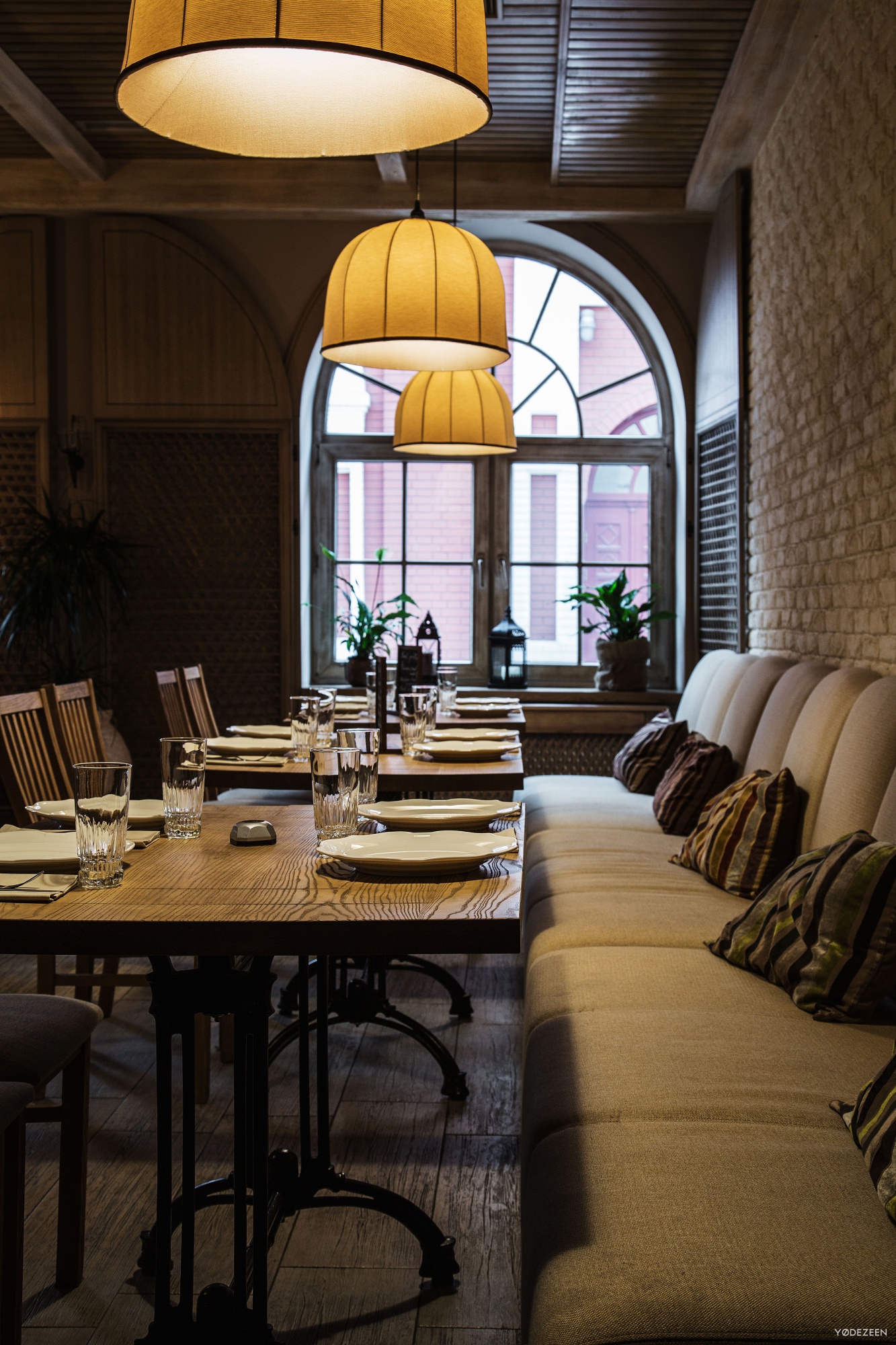 餐厅TAKI DA RESTAURANT KIEV UKRAI Yodezeen Architects-6