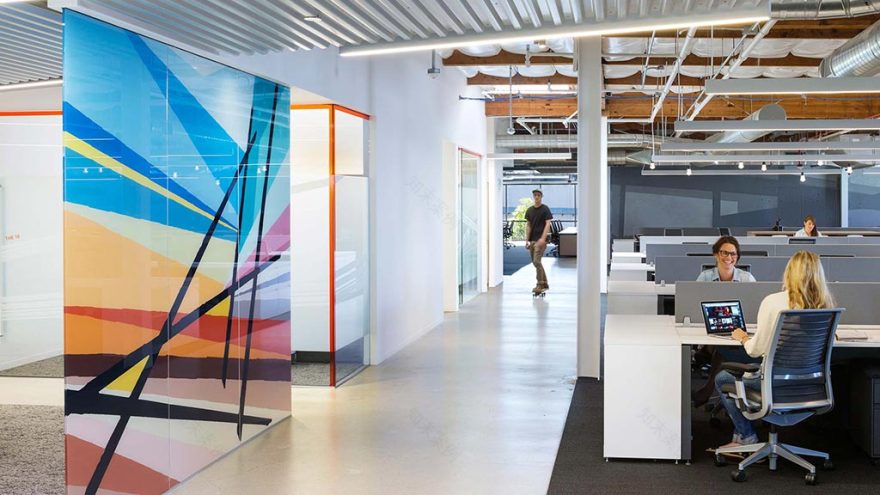 加州风情融入办公空间,Gensler 打造无界工作环境-10