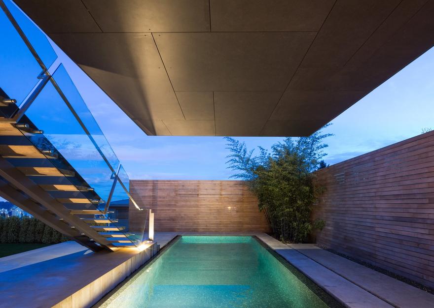 加拿大西温哥华集装箱屋 | 简约生活与开阔空间-24