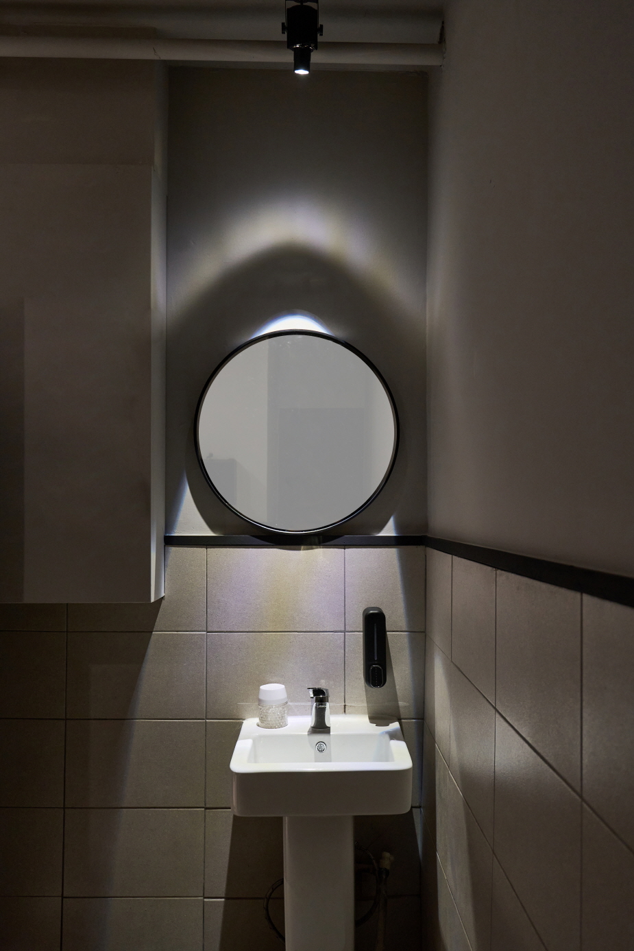 照明打造温馨舒适公寓-26