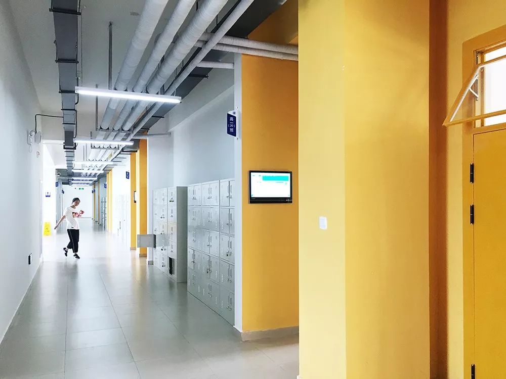 鲁山县兴源高级中学-35