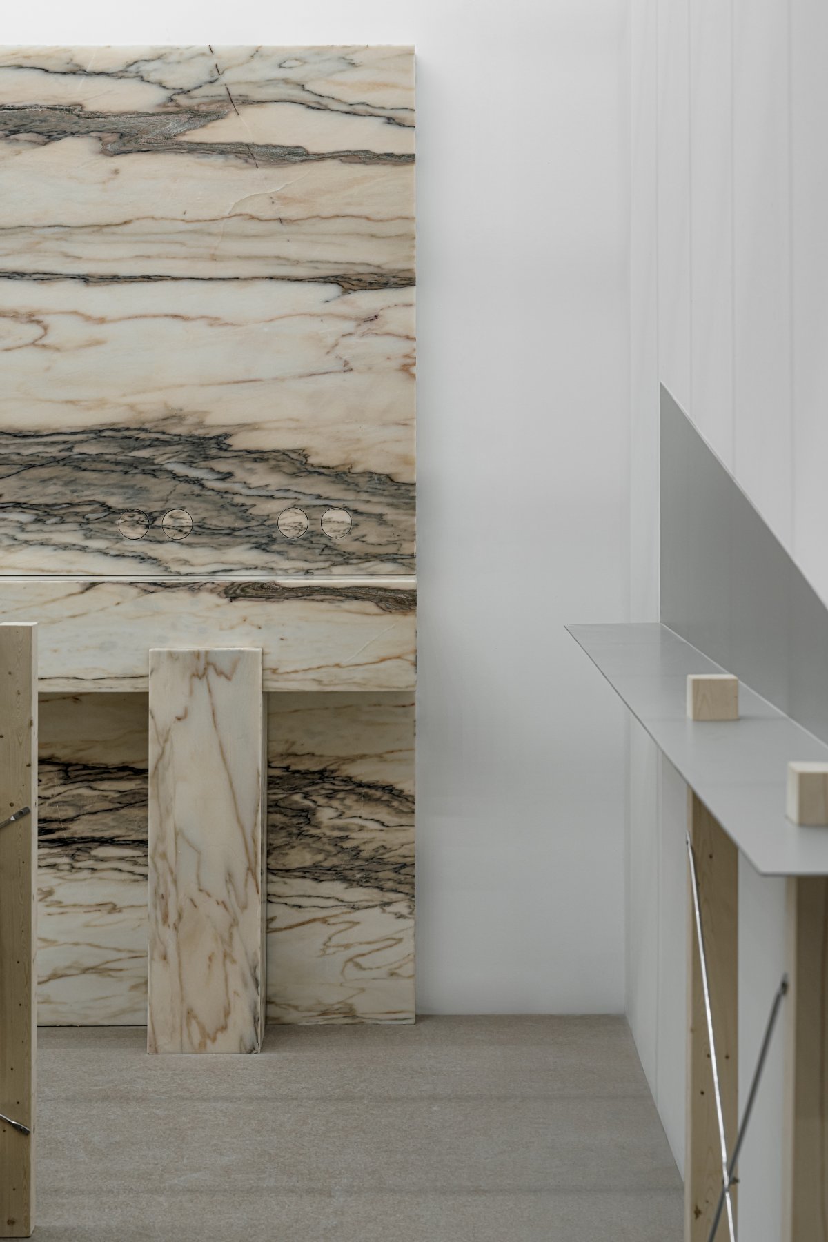 极简插座快闪展厅丨无限 STUDIO 空间设计-5