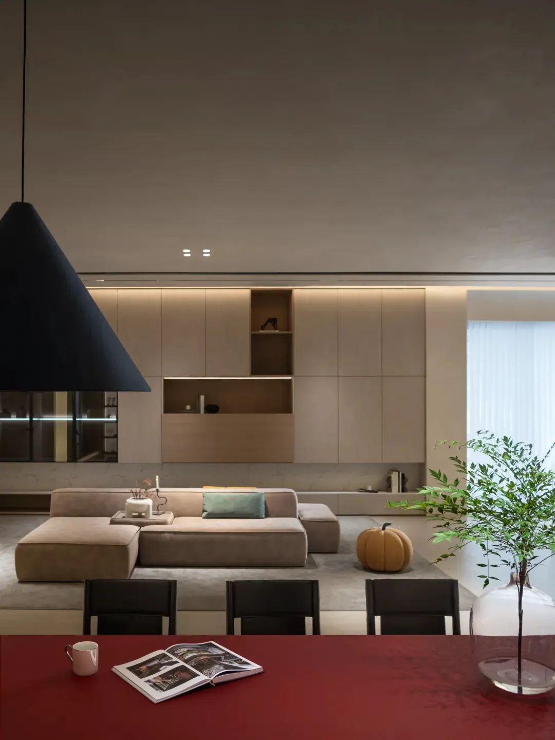 唐忠汉｜1500㎡意式极简，看花眼了！-35