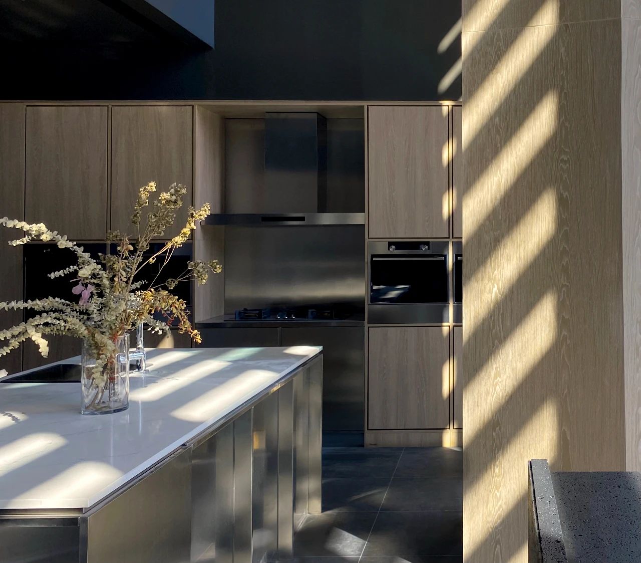 BALANCE BETWEEN LIFE AND NATURE｜抽象北欧森林中的厨电展厅-21