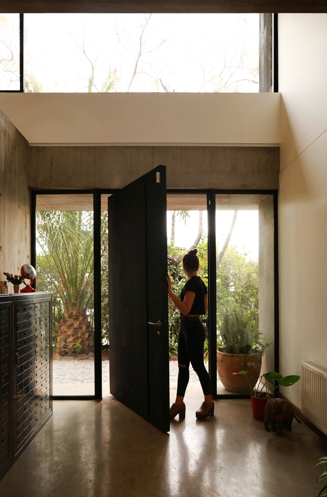 "港口之家 | 现代简约的海岸生活"-4