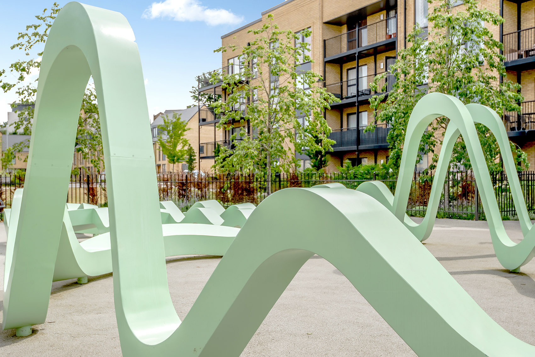 《狂野之生》· 历史遗址上的互动公共艺术装置丨英国丨NEON-60