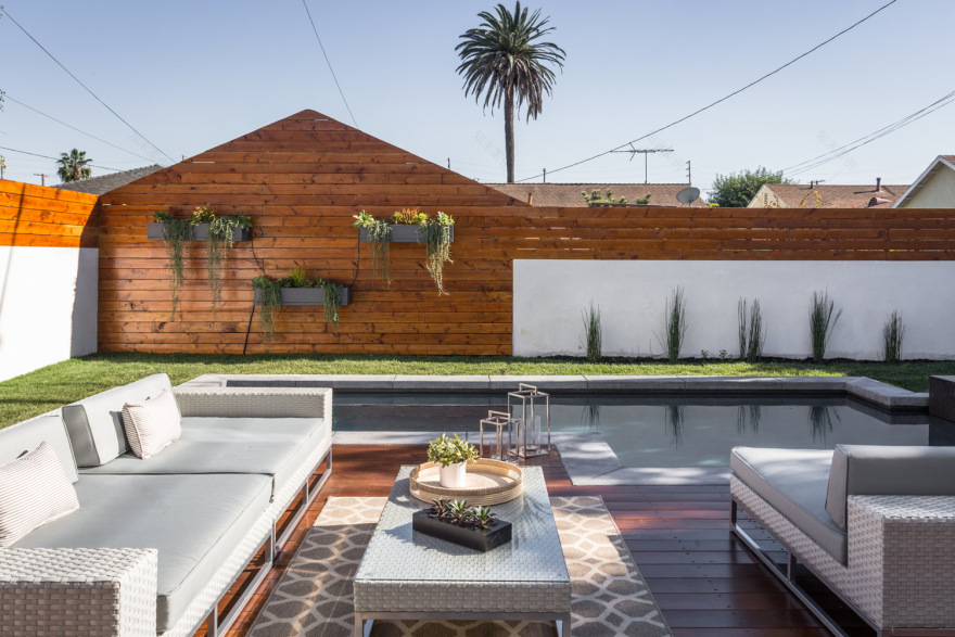 洛杉矶传统社区中的现代“盒子式”住宅-56