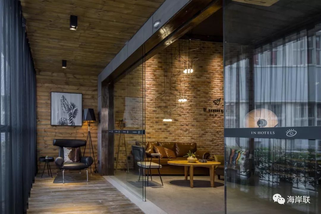 从老远的地方跑来，只为和你睡上一宿……-23