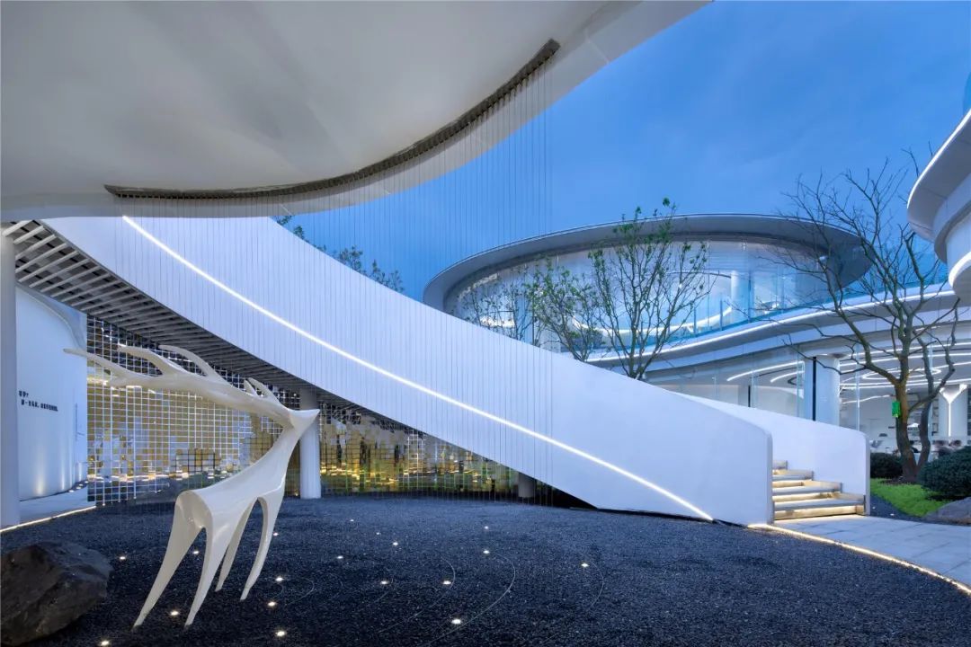 港龙&美的·未来映销售中心丨中国成都丨千集创意-3