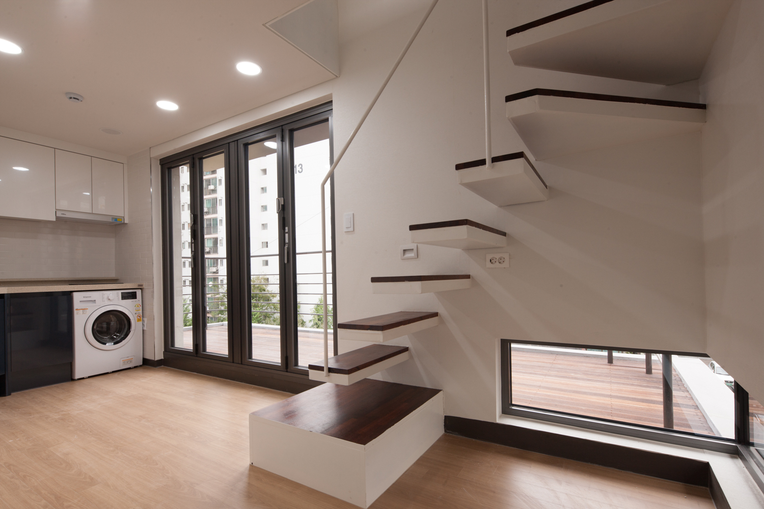 Micro Housing S / Architects H2L-12