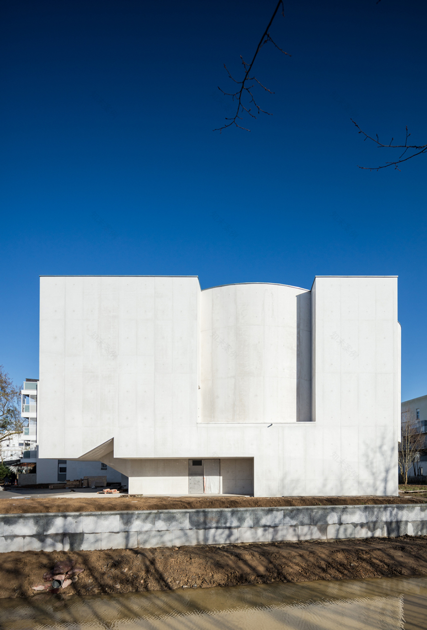 Saint-Jacques-de-la-Lande教堂,法国雷恩 / Álvaro Siza Vieira-100