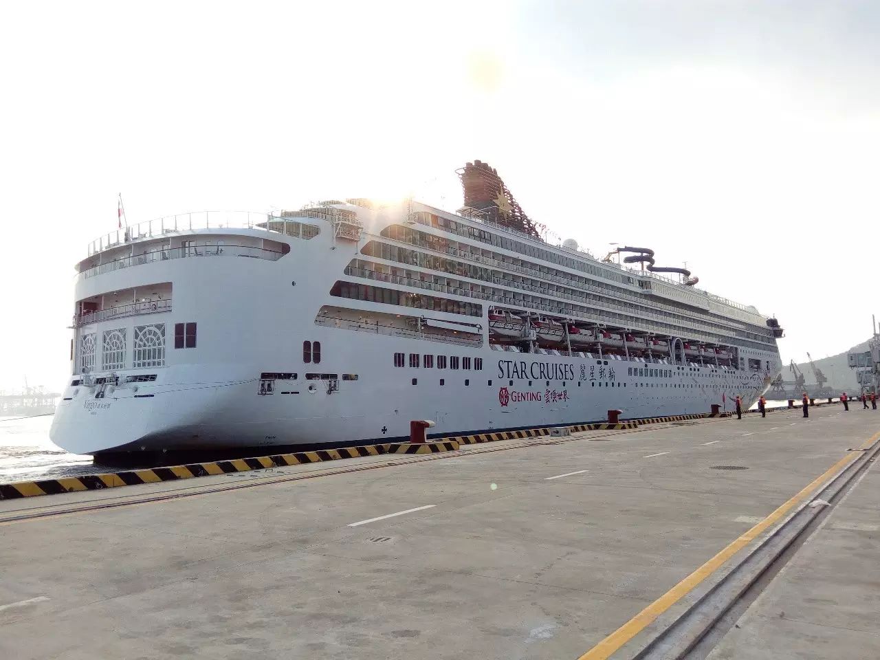 深圳首次丨世界级邮轮母港首泊成功！-24