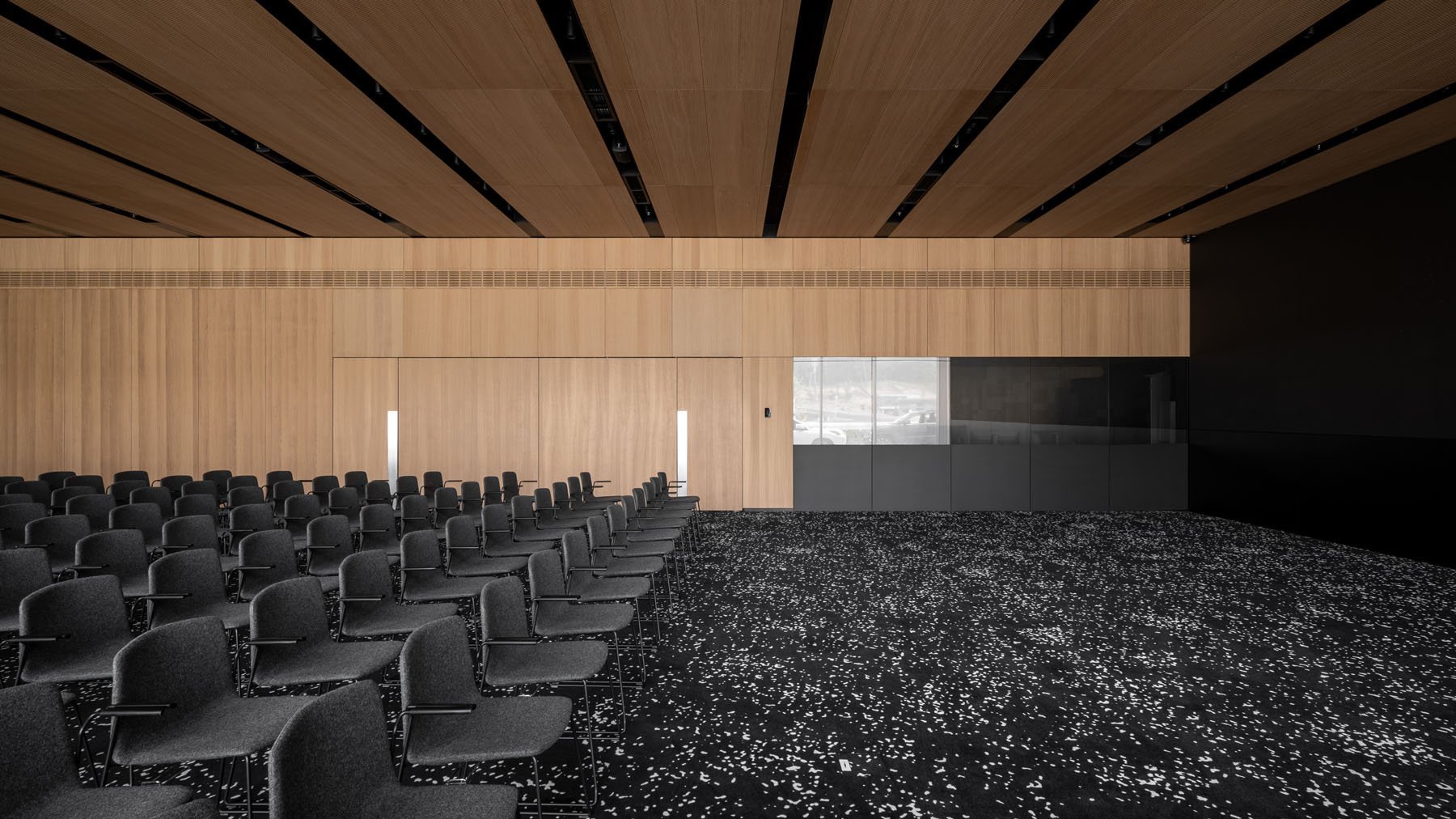 GRAND EMILY HOTEL/ Конференц Зал — YOD Group-1