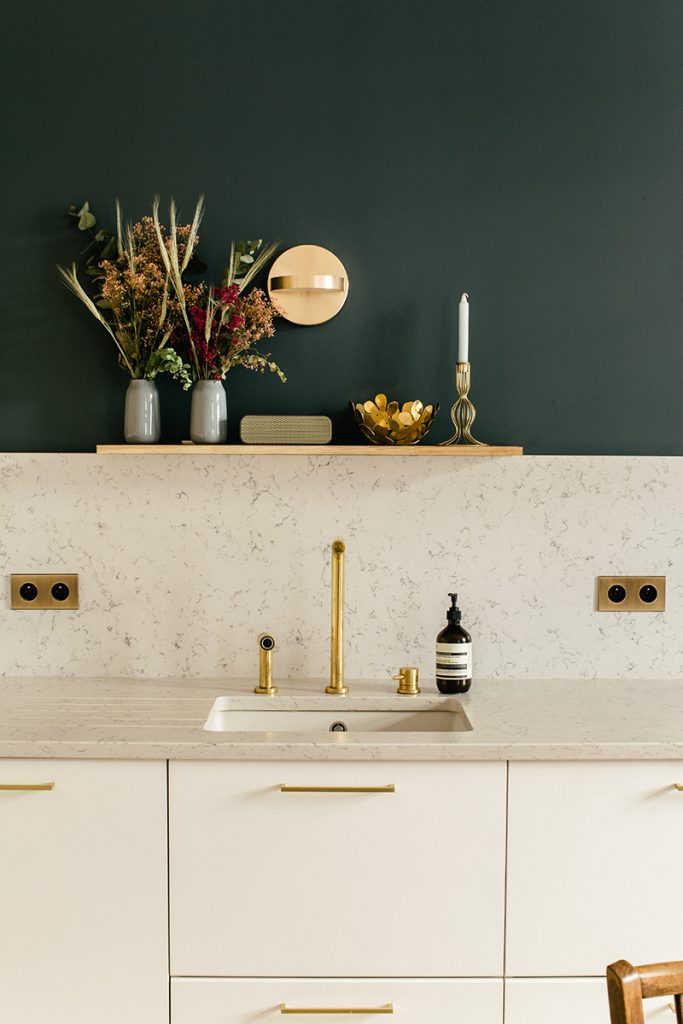 À Tocqueville带花卉图案的公寓丨Camille Hermand-9