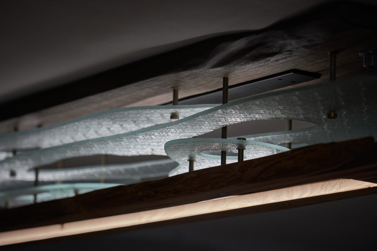 「最深的寧靜來自空無的頓悟」以光重構家居感官深度，安然庇護人們思緒和情感寄託的複層居宅 — Hey!Cheese-22