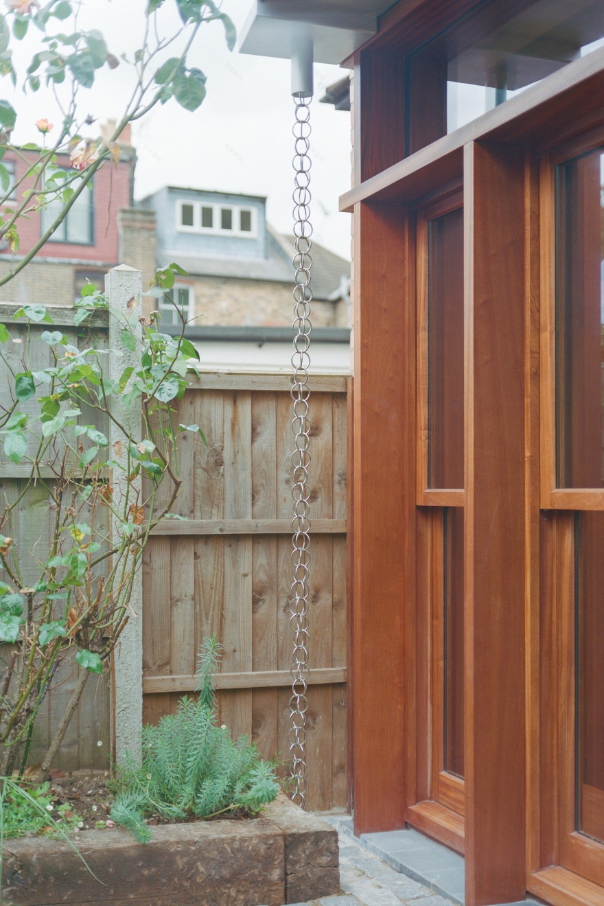 阳光朝上 E·延伸丨英国伦敦丨THISS Studio-24