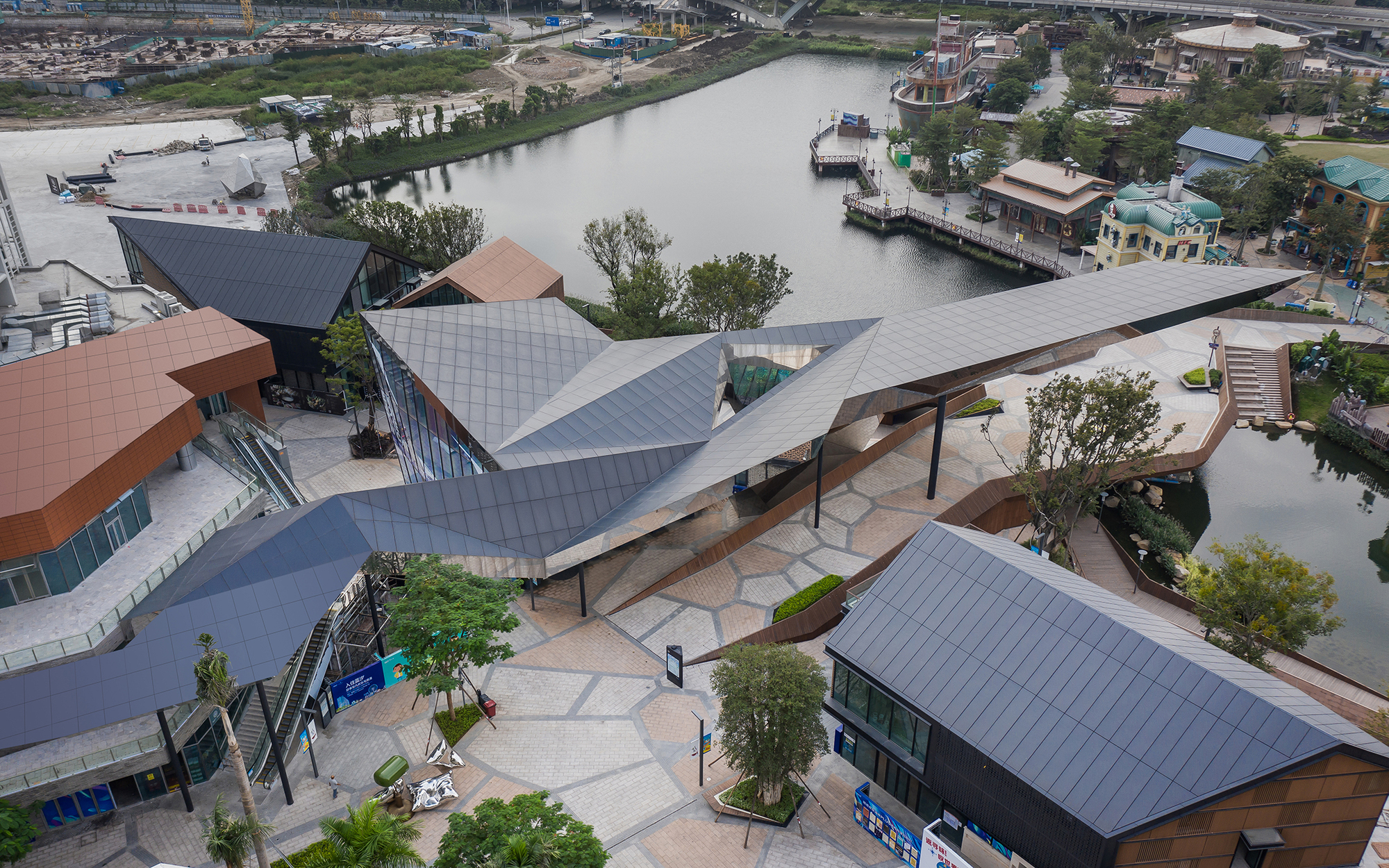 佛山顺德华侨城欢乐海岸 PLUS•天空之镜丨中国佛山丨华汇设计 X⁺ STUDIO-25