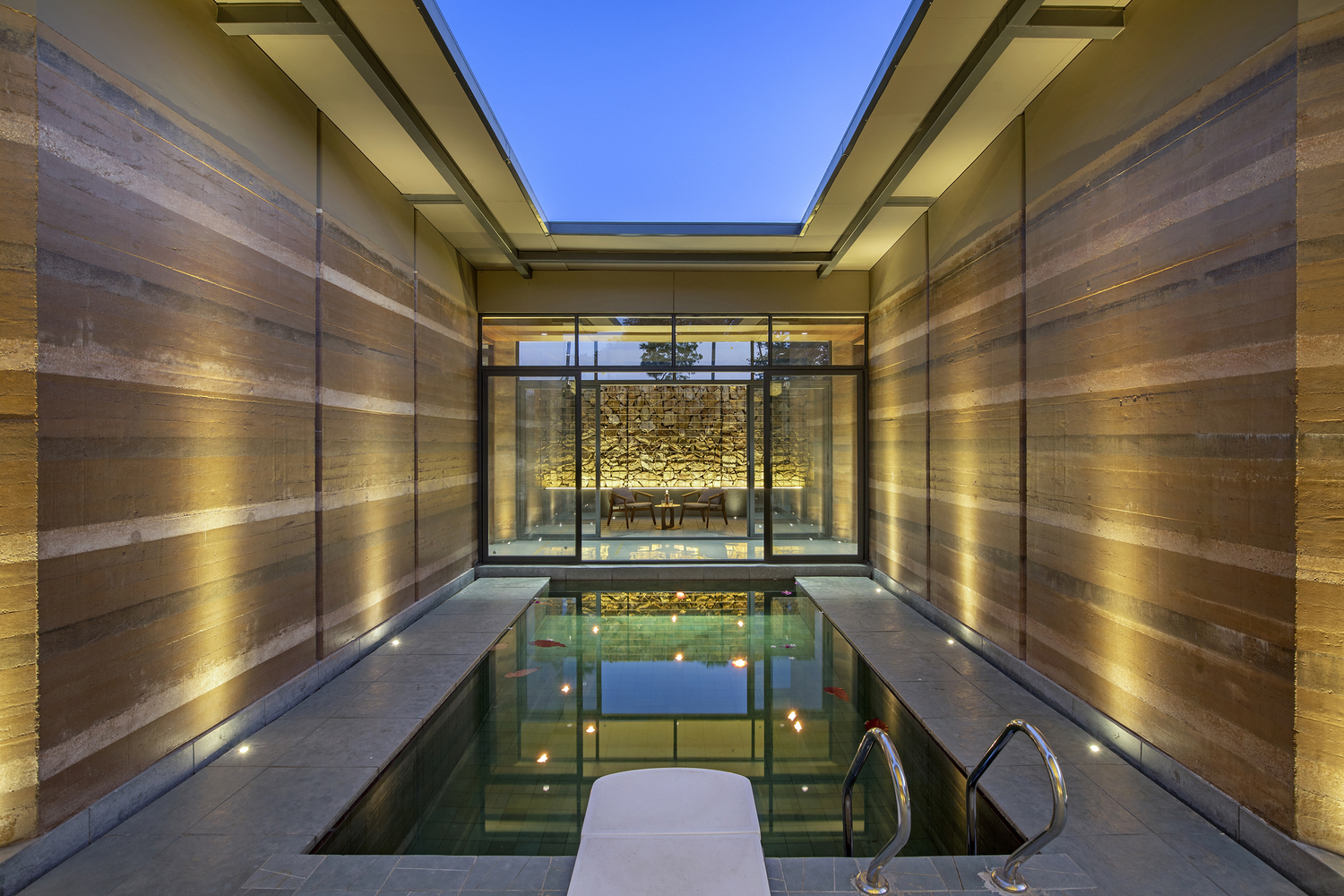 印度 Vadodara 的“地球屋”丨Art and Architecture Associates-36