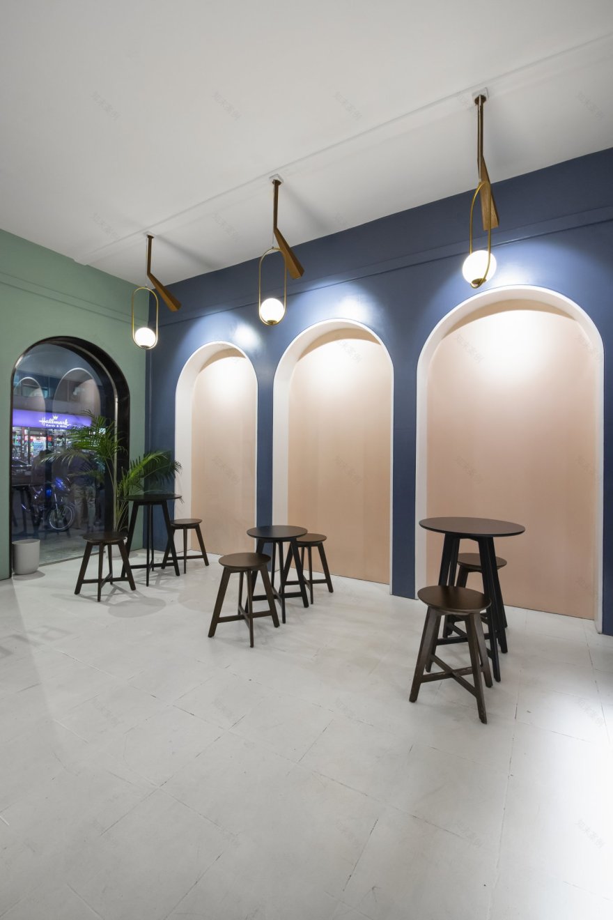 色彩鲜明的当代咖啡馆设计·BLACK Café丨孟加拉国达卡丨VINNO Sthapotto-15