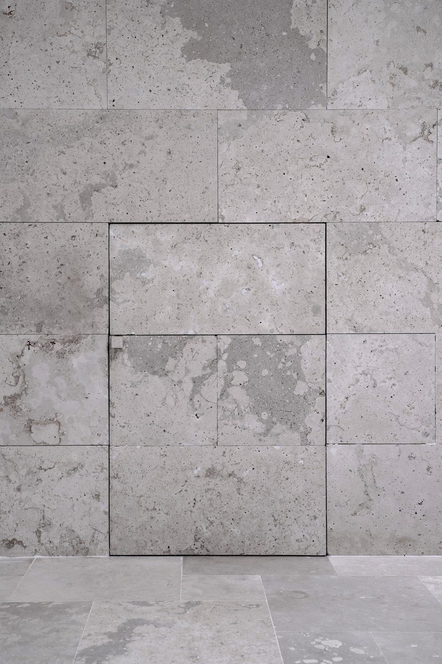 Monochromatism, Light, And Space: A Tour Inside The Visionary World Of OOAA Arquitectura - IGNANT-5