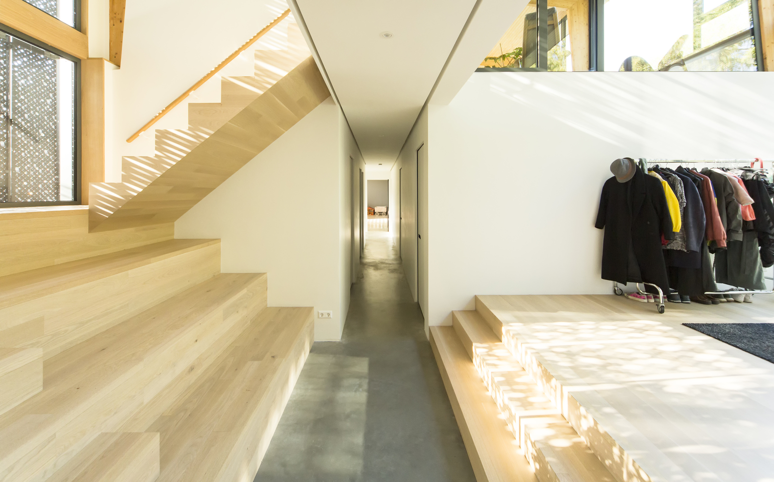 荷兰L形住宅改造-24