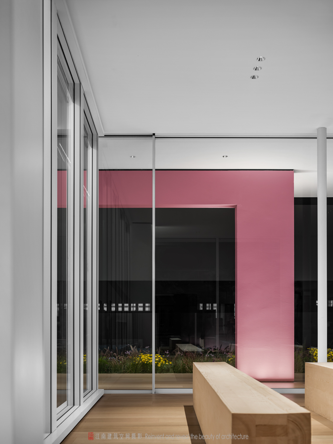 瓦瑟系统门窗展厅 镜·花园丨广州李友友室内设计-4