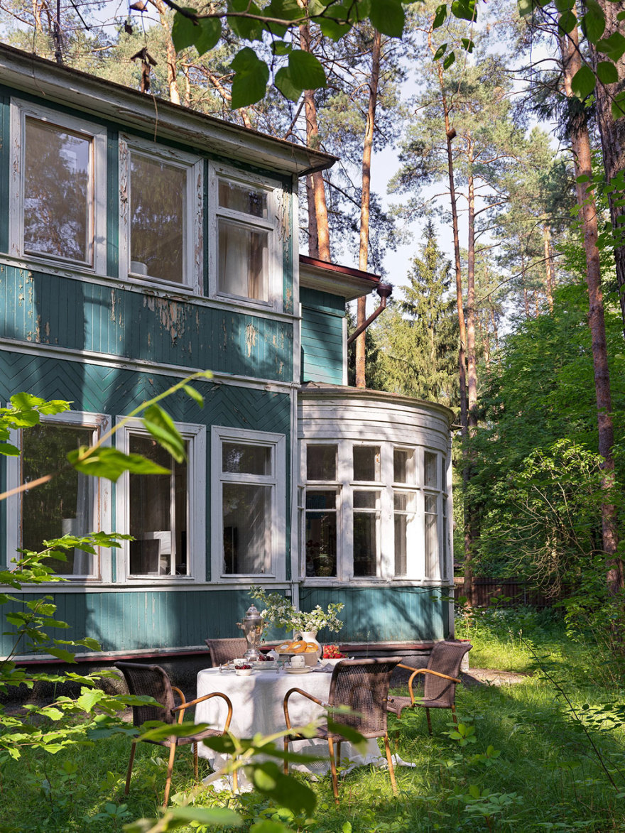 莫斯科设计师的复古夏屋改造-12