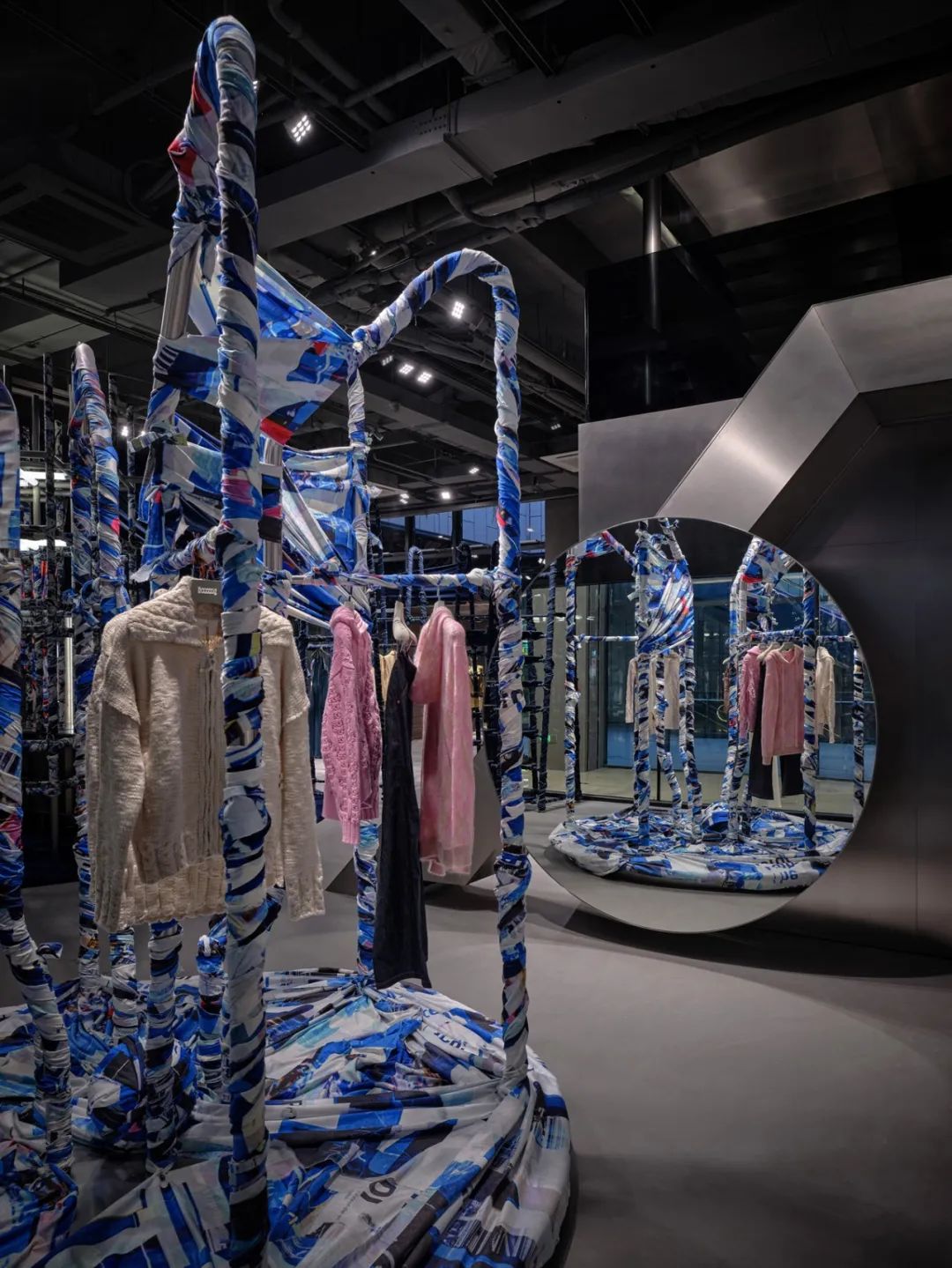 南京 FLAMME FLAMME 时尚空间设计丨中国南京丨壹正企划-6