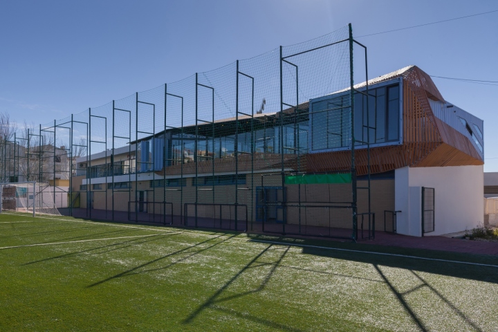 Clube 39(葡萄牙足球俱乐部集装箱建筑)-45