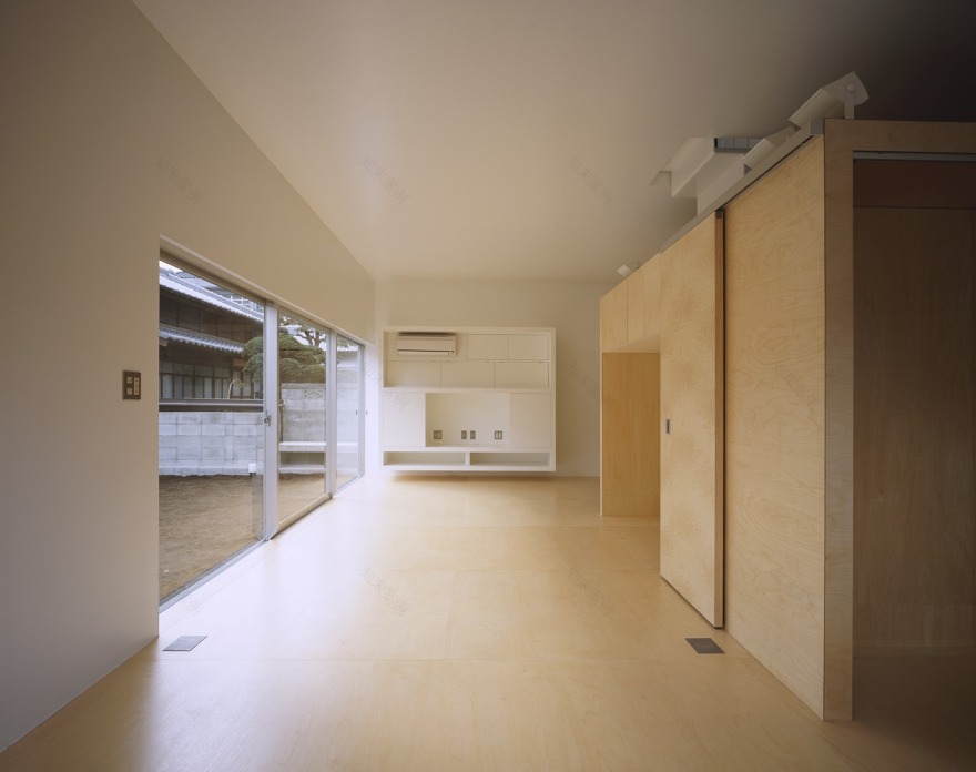 青い家(Blue house)丨日本大分丨塩塚隆生アトリエ(意匠),大賀成典(構造),河野設備設計室(設備)-7