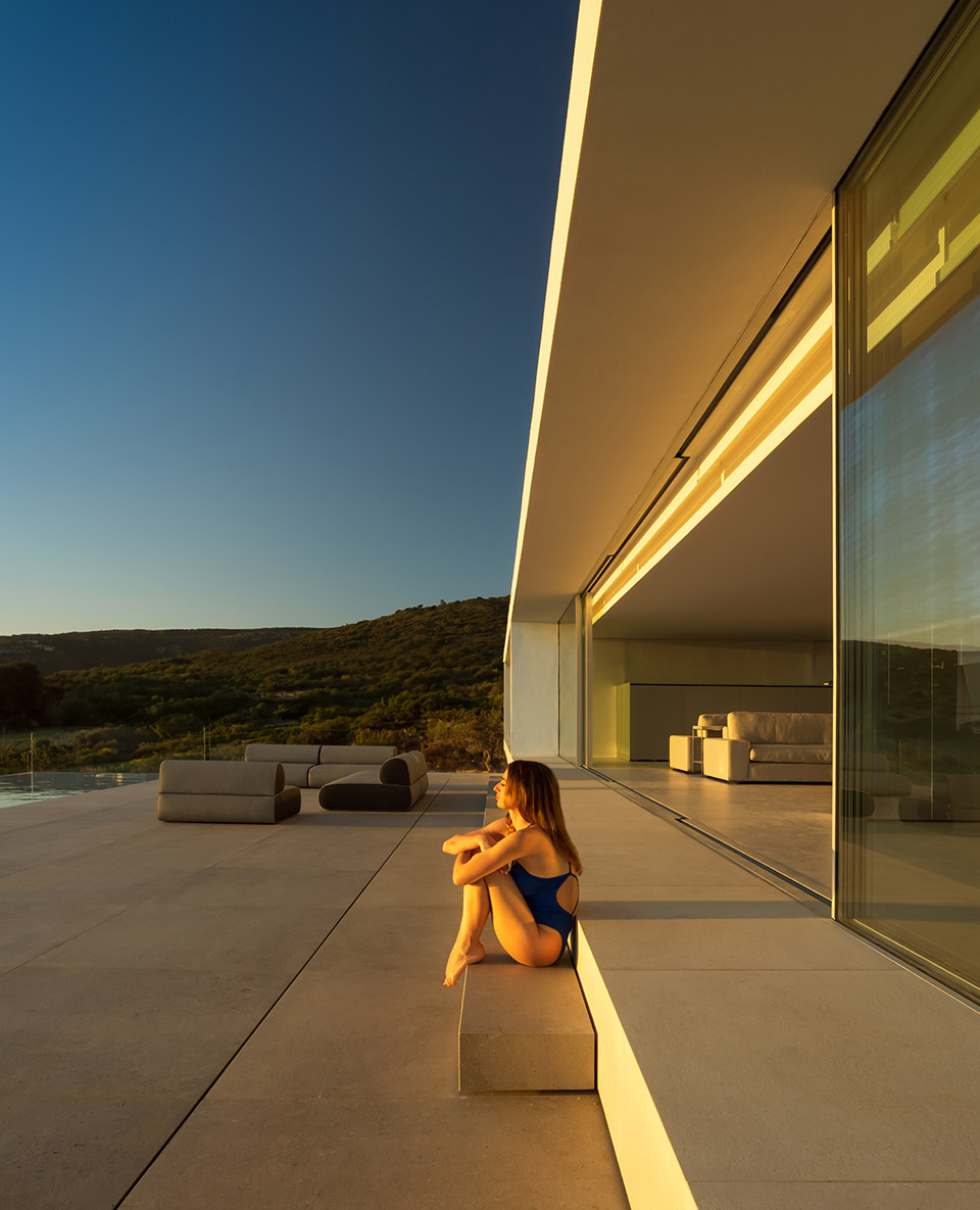 空中之屋 · 嵌入山体的宁静海景住宅丨Fran Silvestre Arquitectos-103