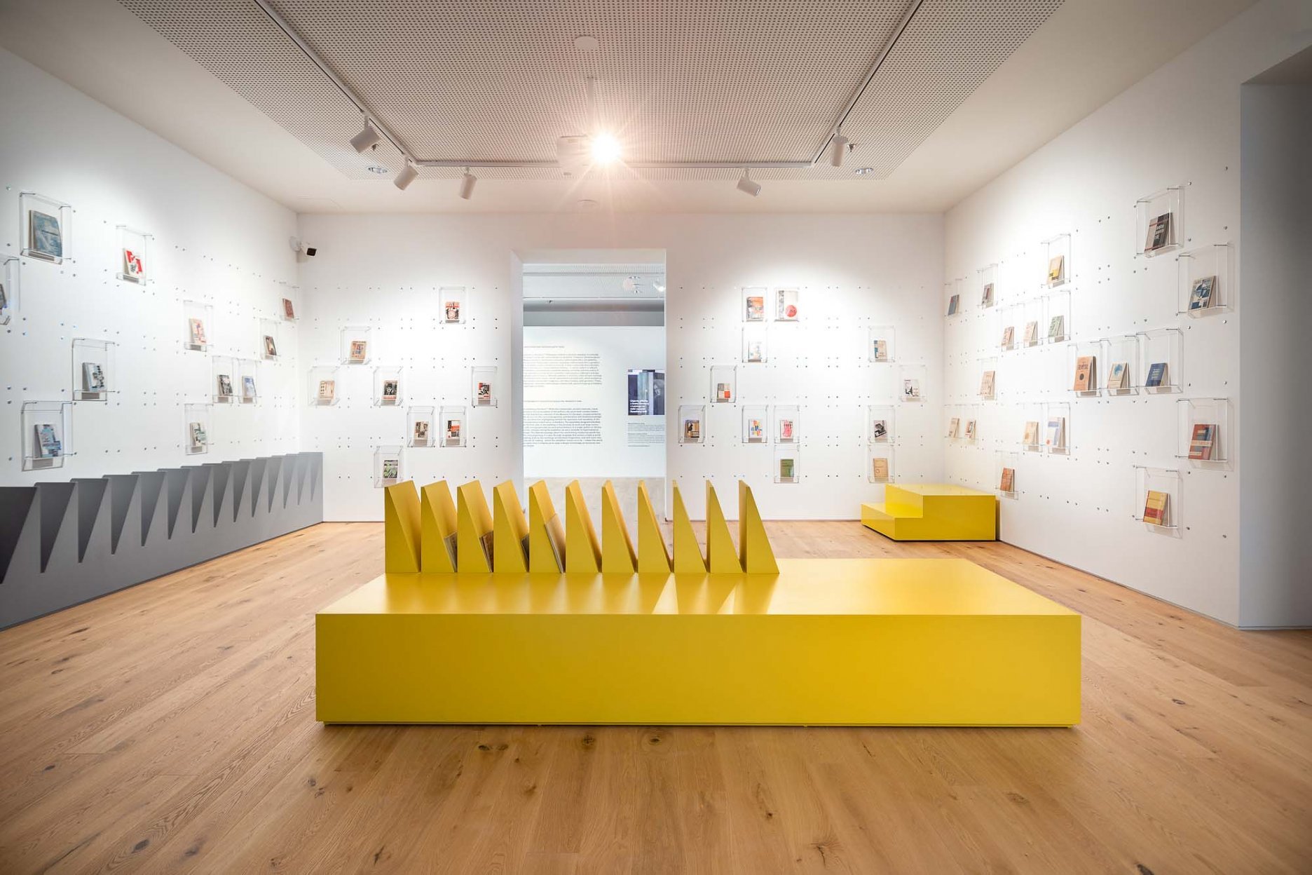 布拉格文学博物馆常设展览丨捷克丨OBJEKTOR ARCHITEKTI-18