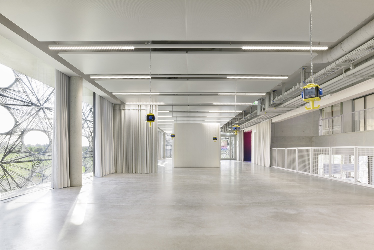 Te·oversum 纺织教学楼-13