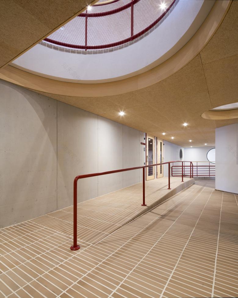 格尔利斯维尔教区中心丨瑞士丨Lussi+Partner-14