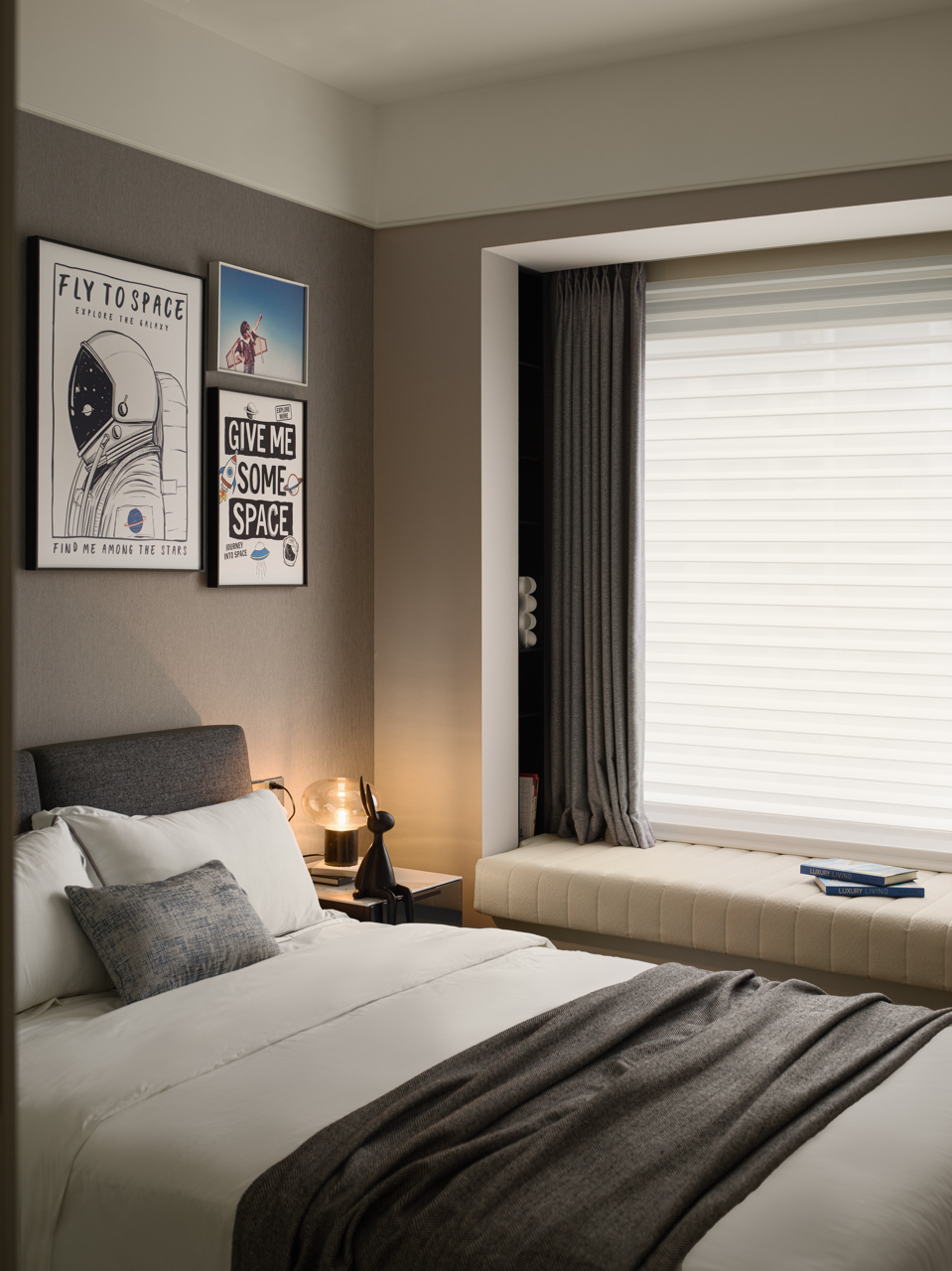 时而1人1猫时而人山人海，一间能展开能合上的“可折叠”房子-35