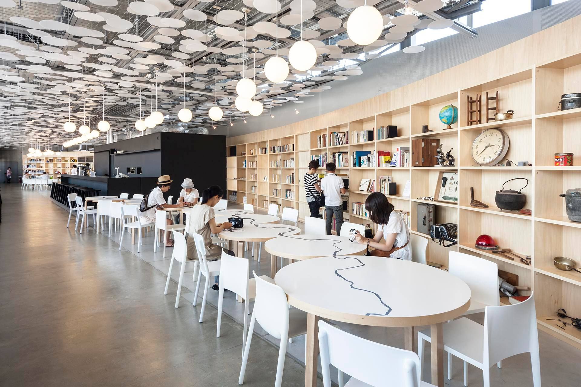 Binocle - A circle in a square-16