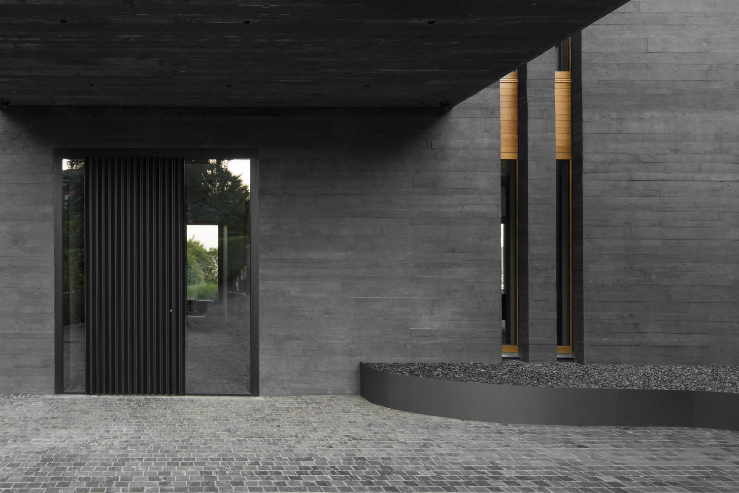 瑞士卢加诺湖畔岩石别墅-50