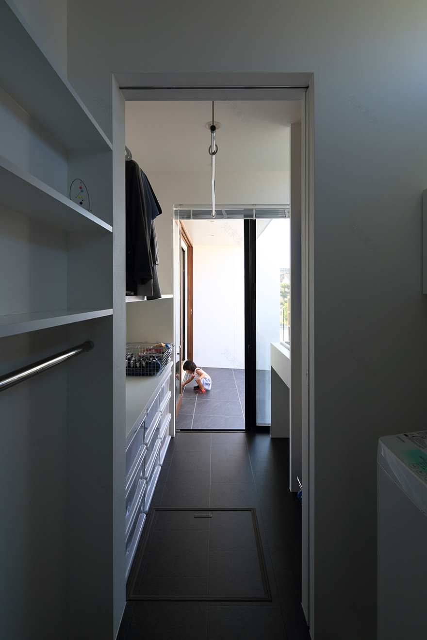 2016 年建成的 House-AKRK 住宅设计-6