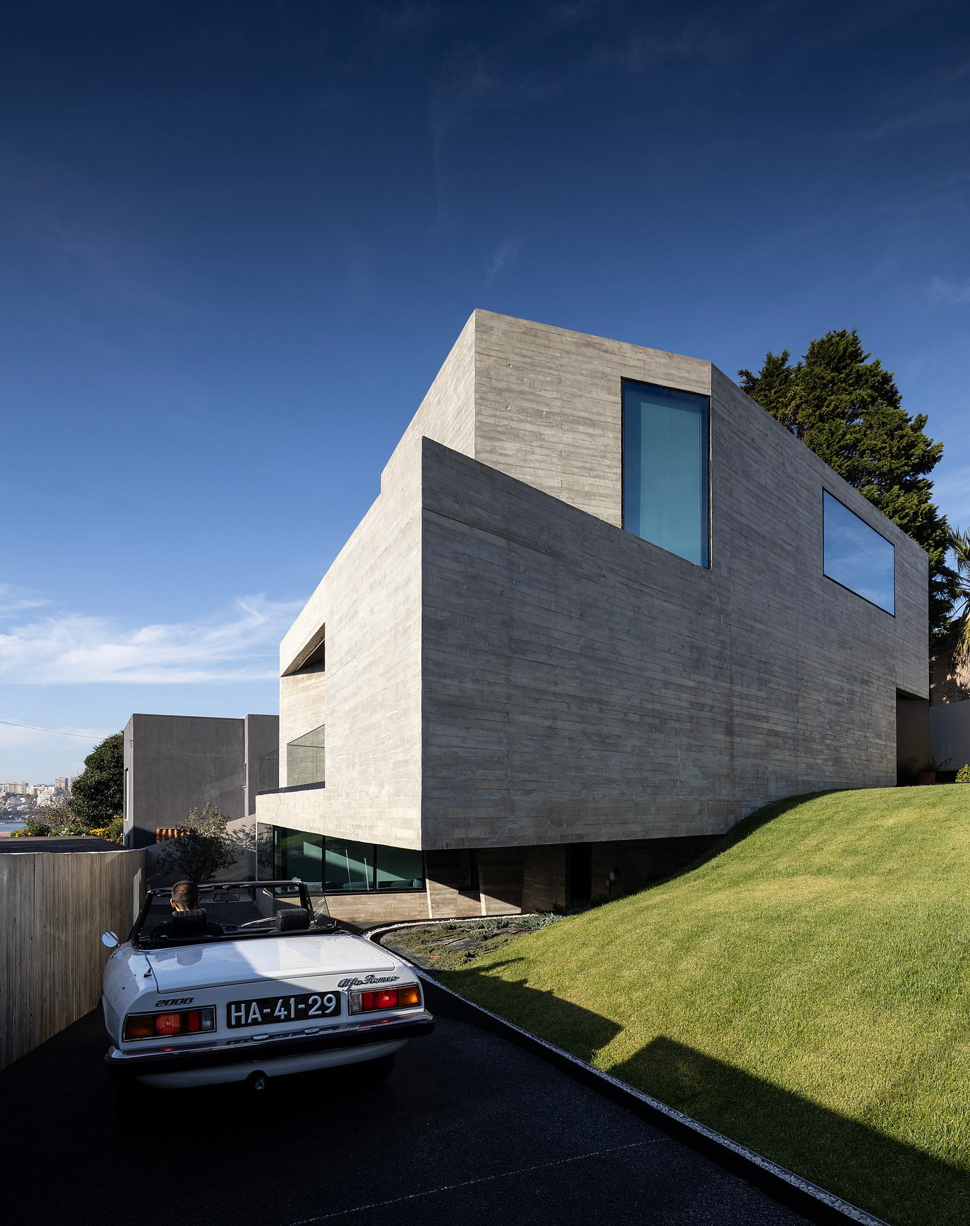 豪斯·杰亚(这里假设JA音译为杰亚,由于没有更多语境,对于JA只能做音译处理) 丨葡萄牙丨éOp arquitectura e design-7