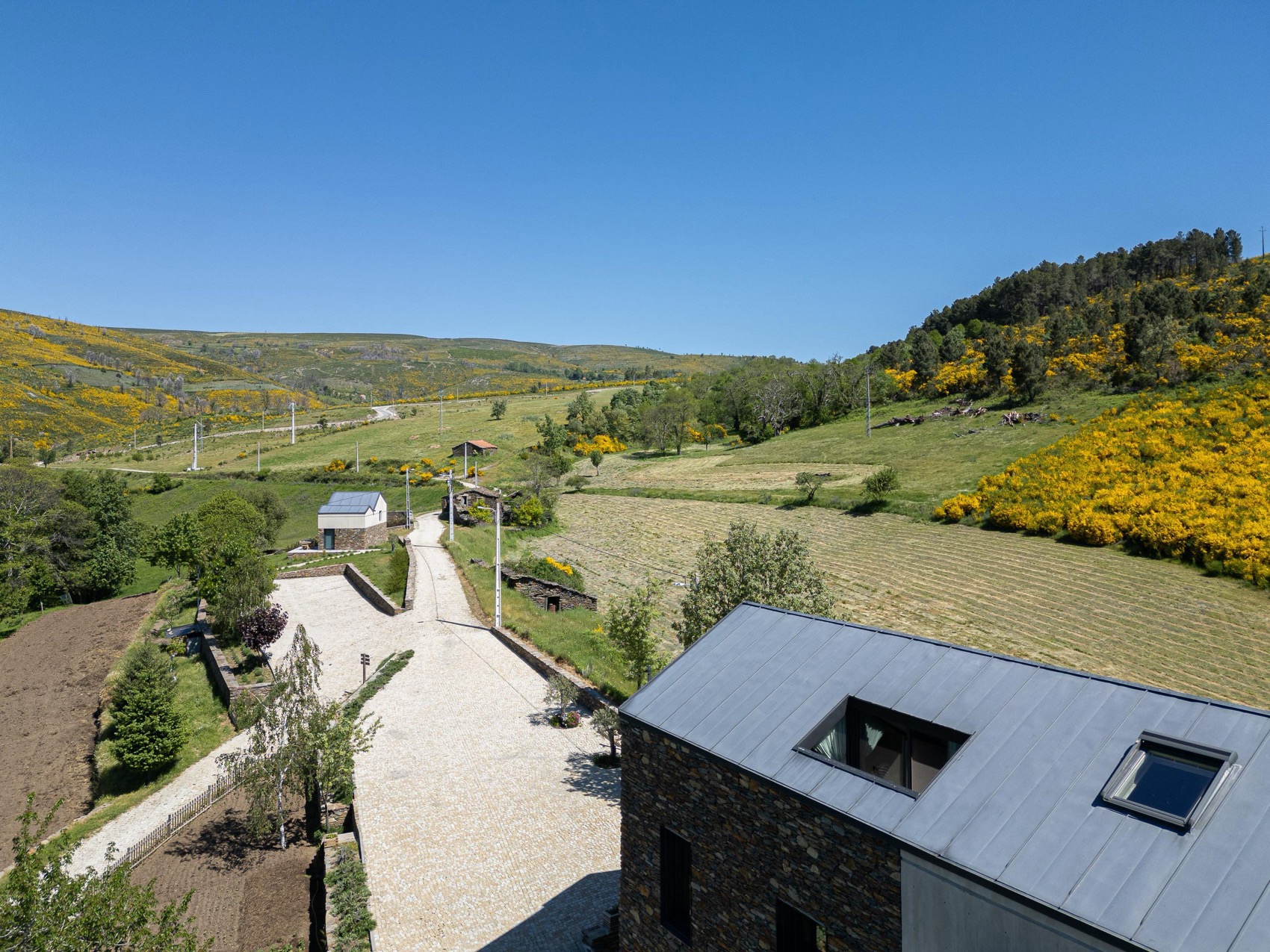 TerraSense山地隐逸度假酒店丨Atelier DRK-19