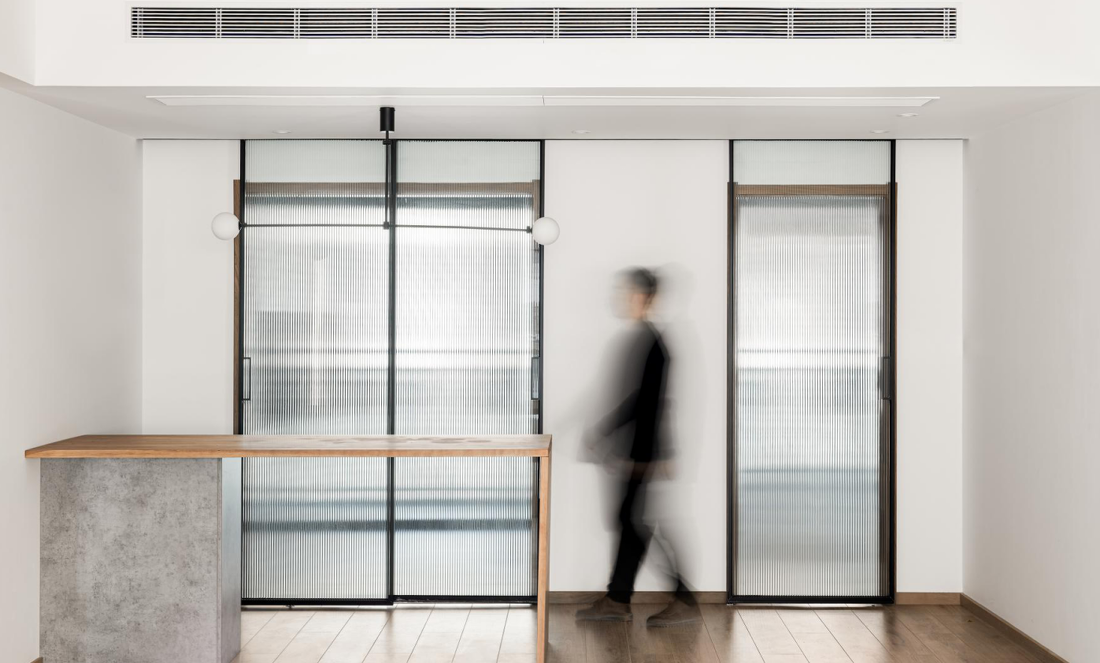 “书”适生活 · 原木与石材的和谐空间-8